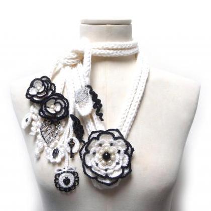 White And Black Crochet Necklace With Flowers,..