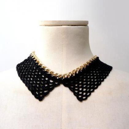 Peter Pan Collar Crochet Necklace - Gold Metal..