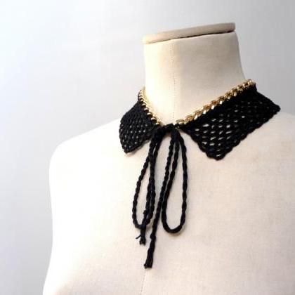 Peter Pan Collar Crochet Necklace - Gold Metal..