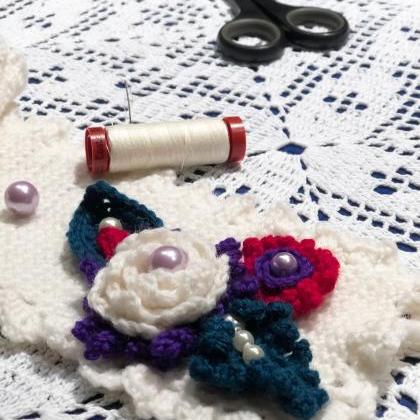 White Crocheted Cowl Neckwarmer wit..