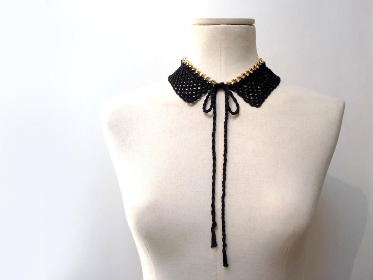 Peter Pan Collar Crochet Necklace - Gold Metal Chain And Black Cotton