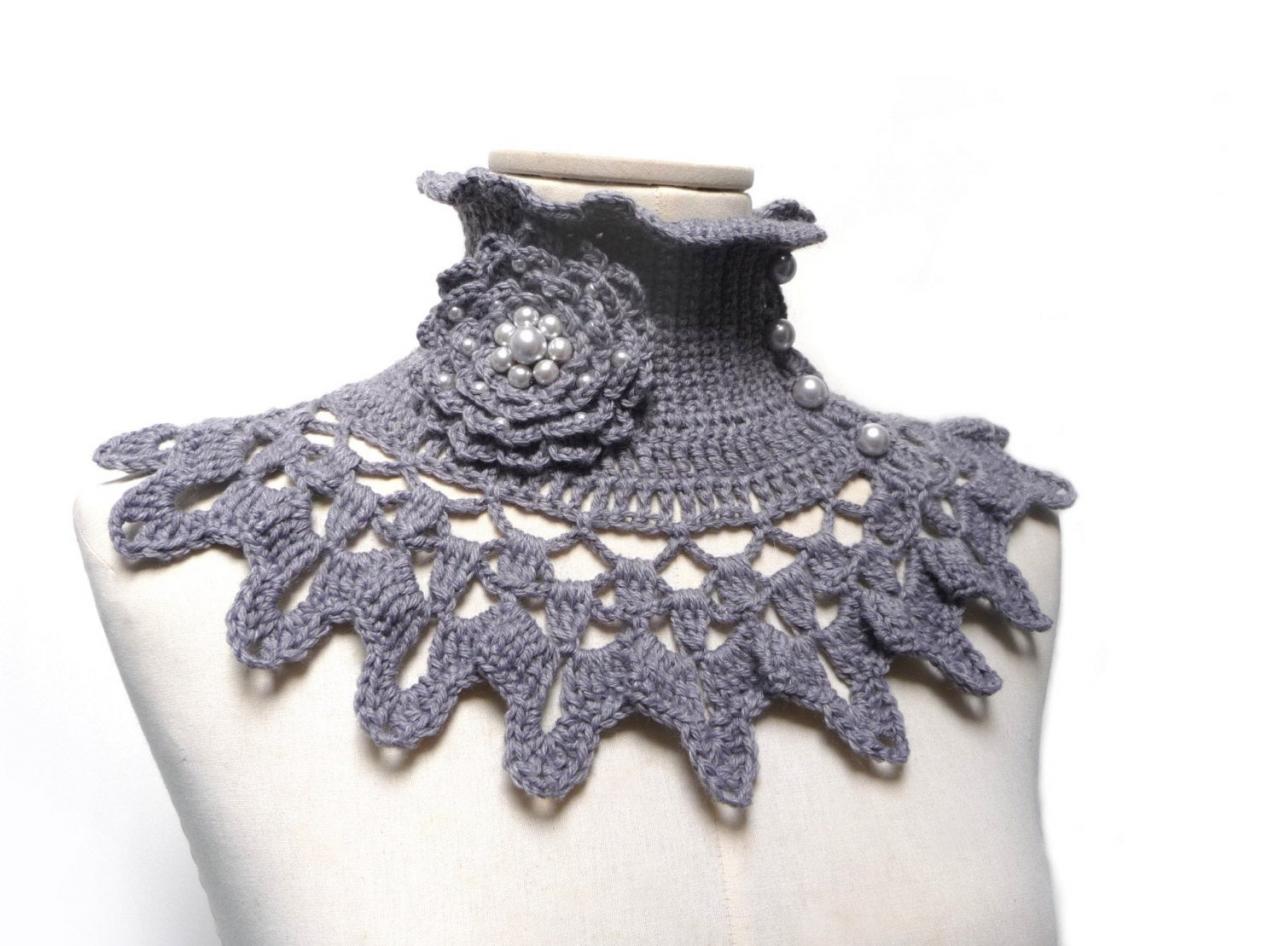 Grey Crochet Neckwarmer / Collar With Turtleneck, Ruffle Neckline, Lace Collar And Flower Brooch With Glass Pearls - Ninu'