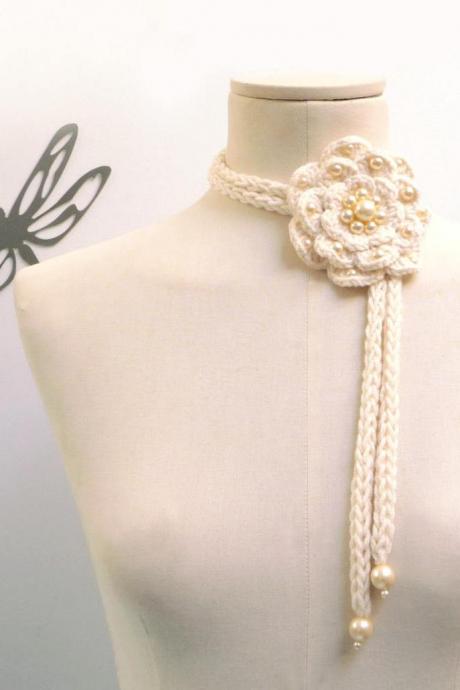 Crochet lariat necklace with big flower, white cotton and pearls - FULL BLOOM